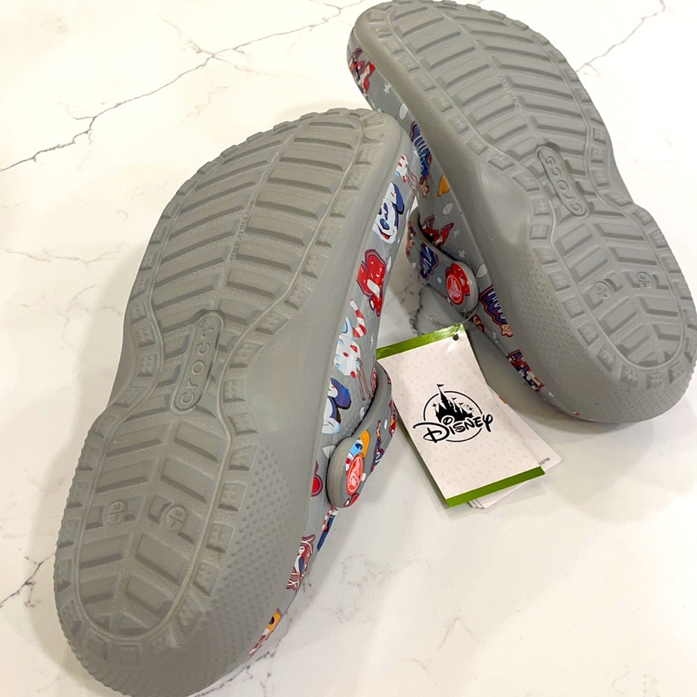 NWT Crocs, Disney Parks 50 Year Anniversary Holiday Edition - Picture 5 of 9